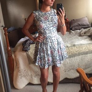 Skater style floral summer dress with zipper